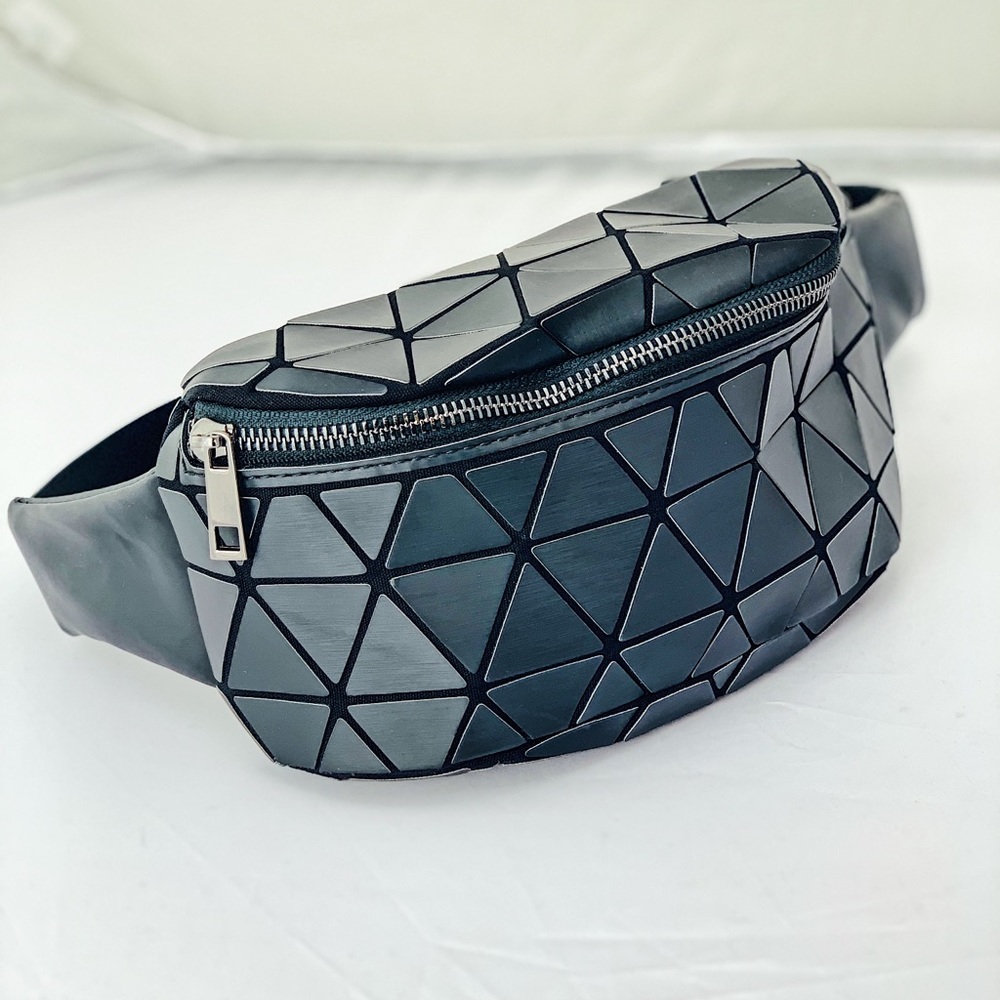 Black Geometric Fanny Pack /Belt Bag/ Satchel - Picture 2 of 8